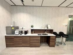 United Square (D11), Office #633724301